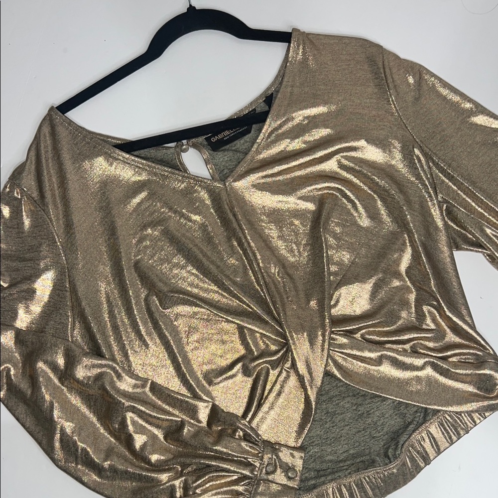 Gabrielle Union Gold Twist-Front Crop Top size L - Picture 1 of 12